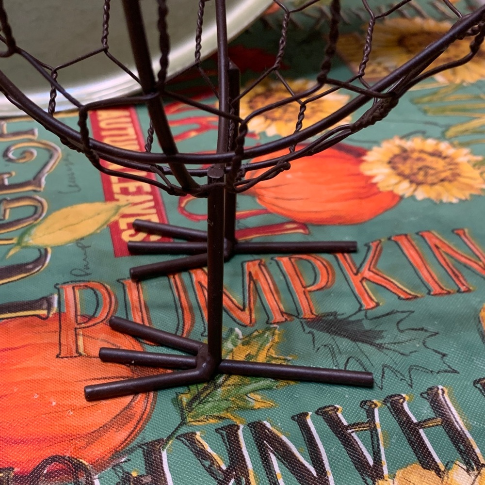 Rustic Brown Chicken Wire Rooster Sculpture - Picture 5 of 9